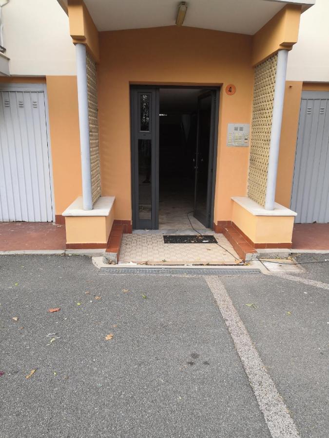 Ferienwohnung House Henry Vado Ligure Exterior foto