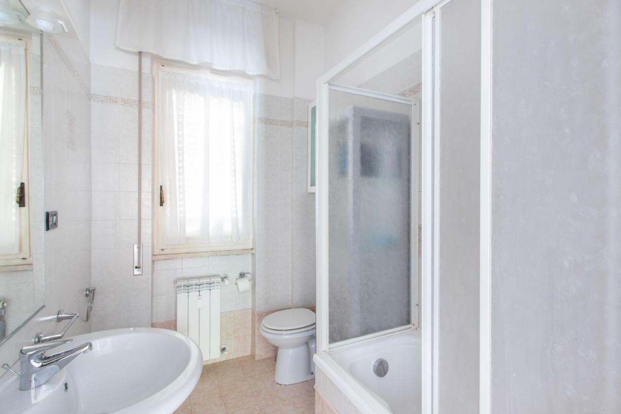 Ferienwohnung House Henry Vado Ligure Exterior foto