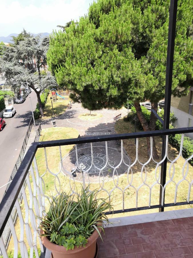 Ferienwohnung House Henry Vado Ligure Exterior foto